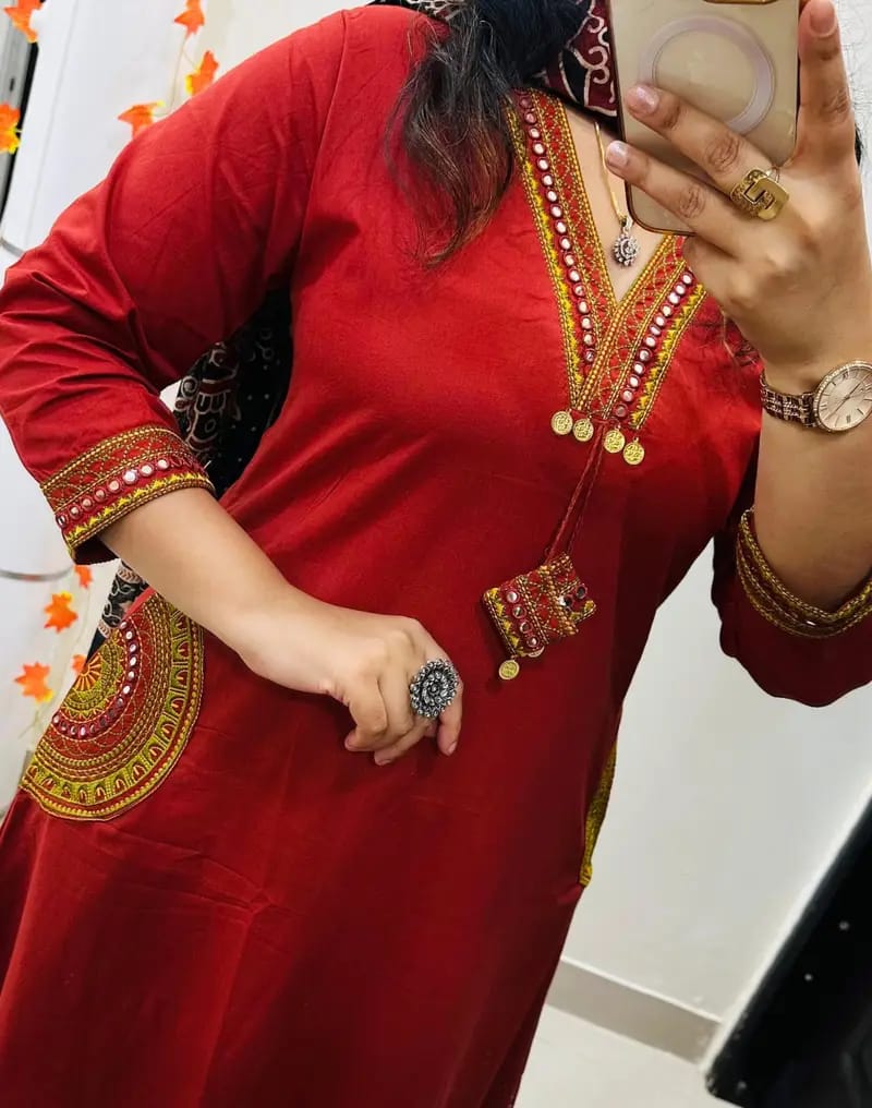Maroon Kurta Set with Printed Black Dupatta
